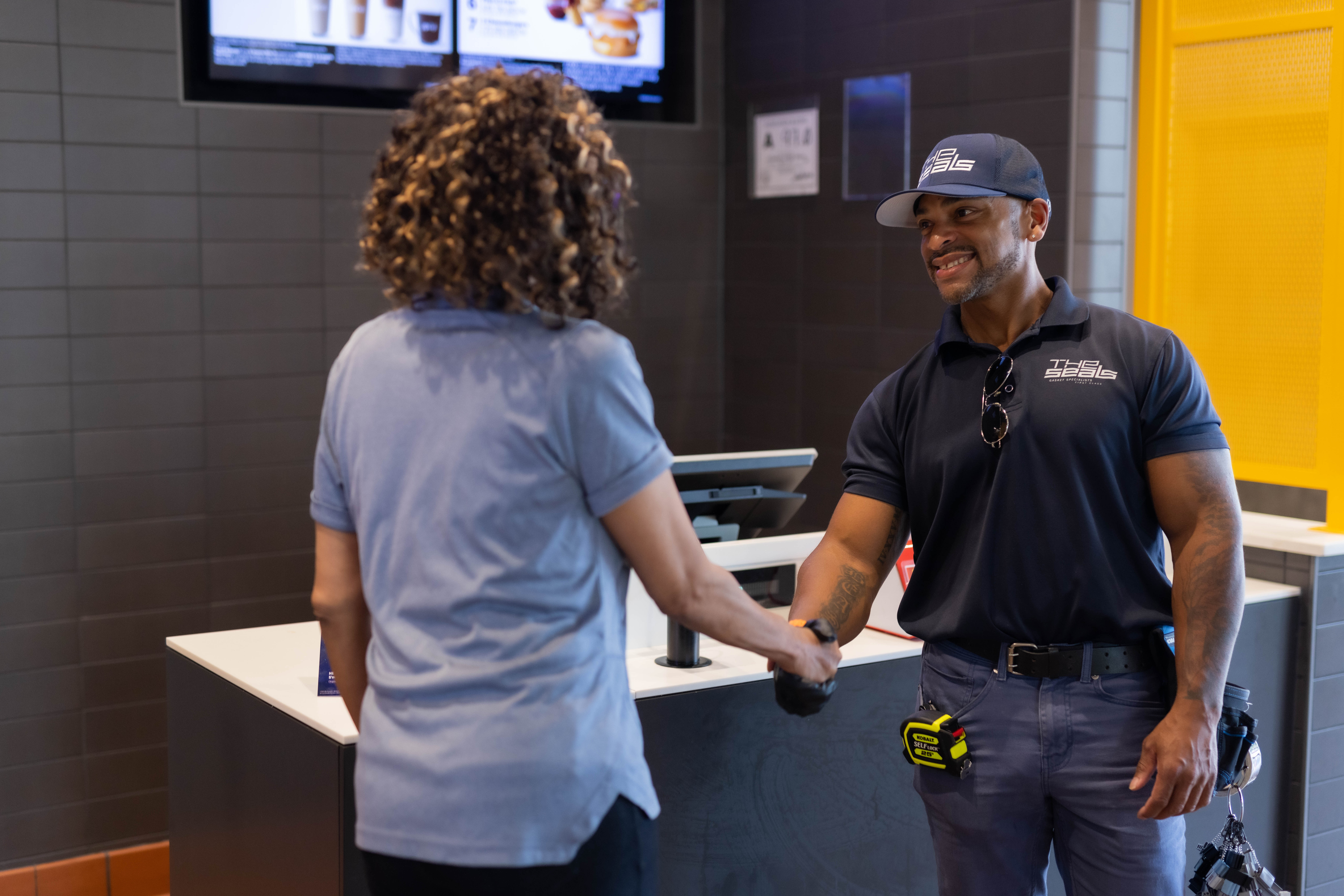 Professionals Focused on Customer Satisfaction